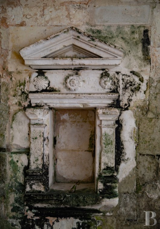 En Touraine, près de Loches, un ancien château-monastère et son domaine de 150 hectares - photo  n°38